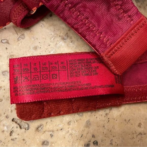 30B Marlies Dekkers specialty push up bra - Picture 8 of 8